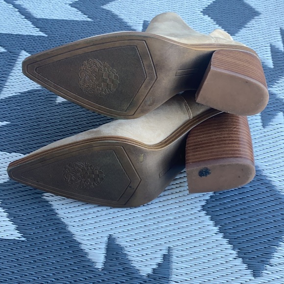 Gigietta Booties - Picture 7 of 7